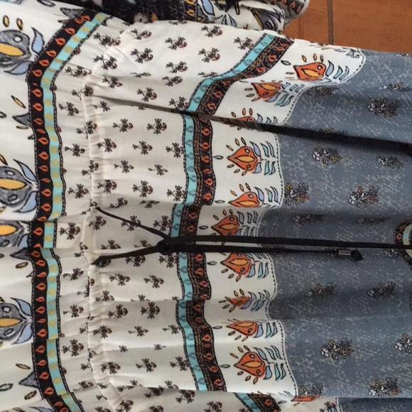 Multi colored spring or summer dressAmazing prints - Picture 5 of 8